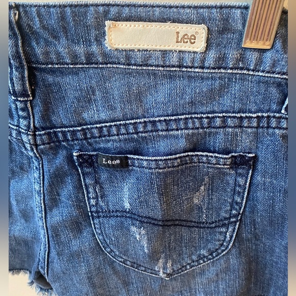 LEE partially pinstriped short shorts - Picture 2 of 5